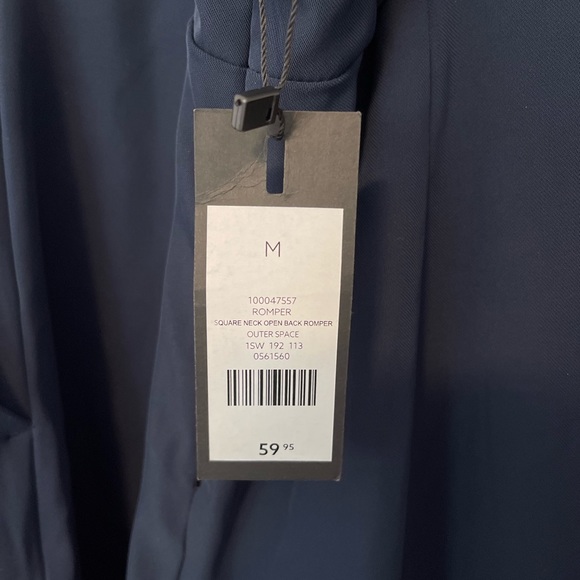 Dynamite square neck romper - NWT size M - Picture 5 of 7